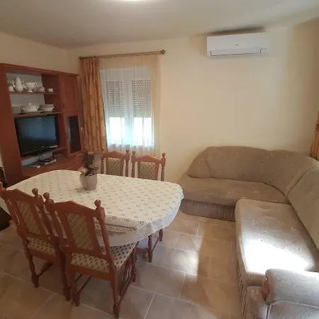 Casa vacanze Holiday House Ervin No. 66. *